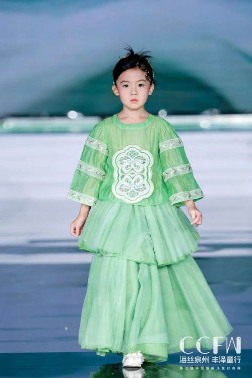 豐盈而生動的國風畫卷 四時印象mqd 馬騎頓 童裝國風時裝秀